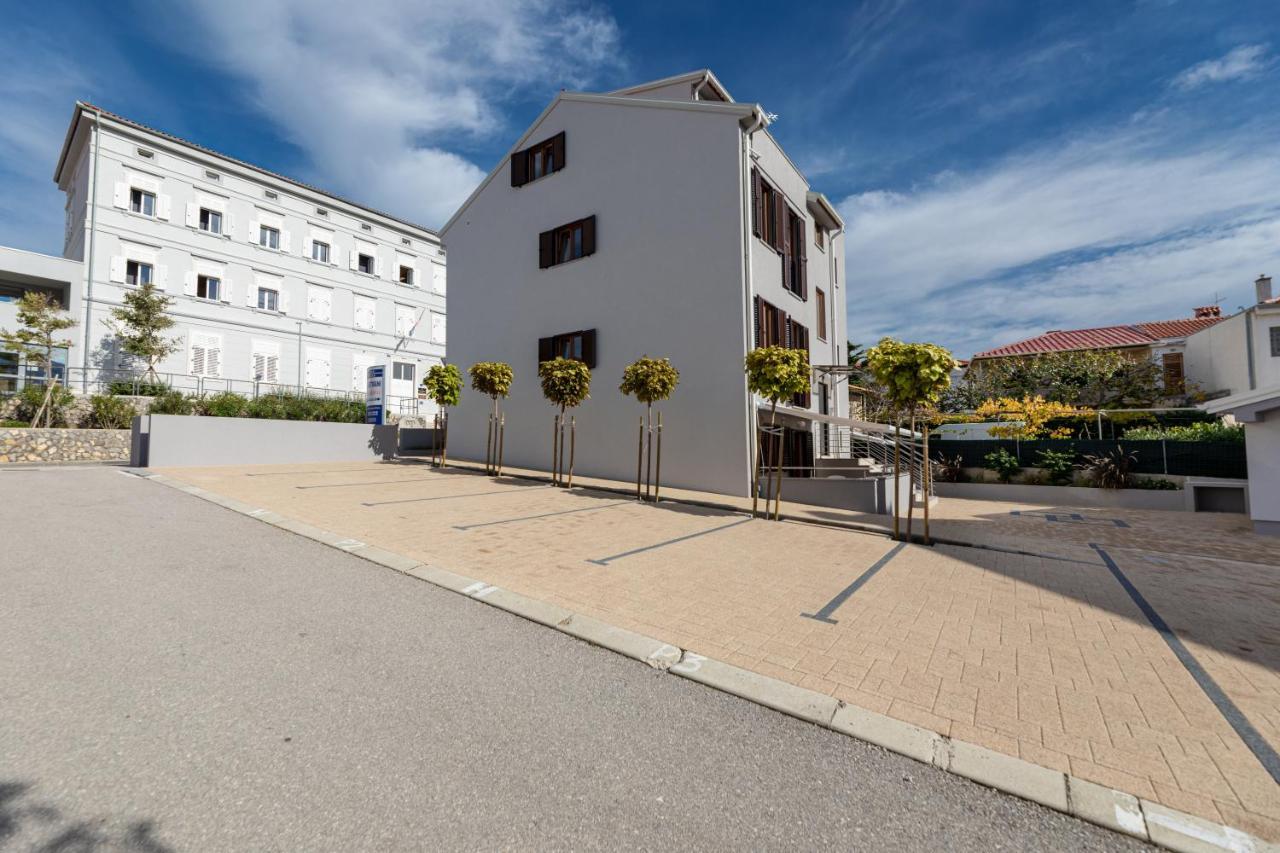 Apartments Crnekovic III Baška Exterior foto