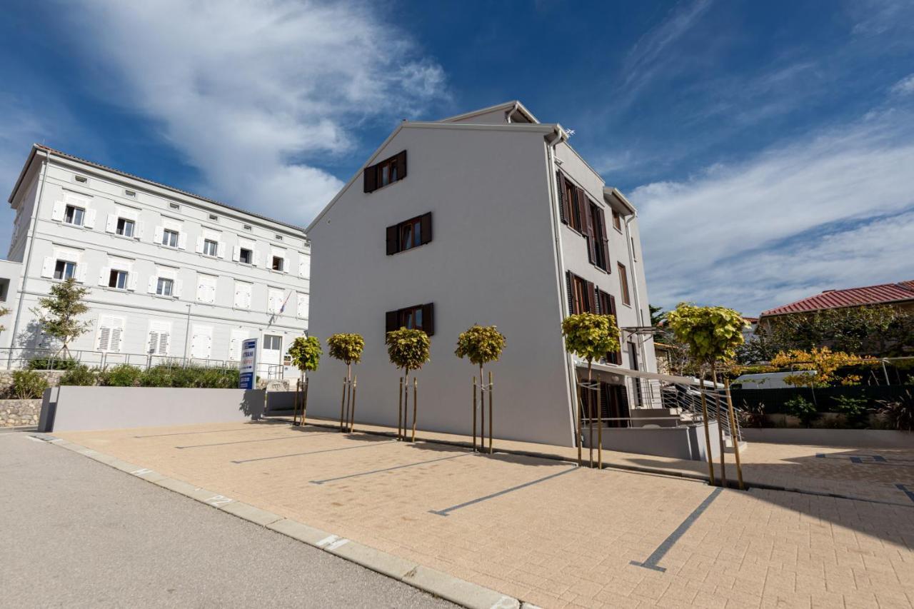 Apartments Crnekovic III Baška Exterior foto