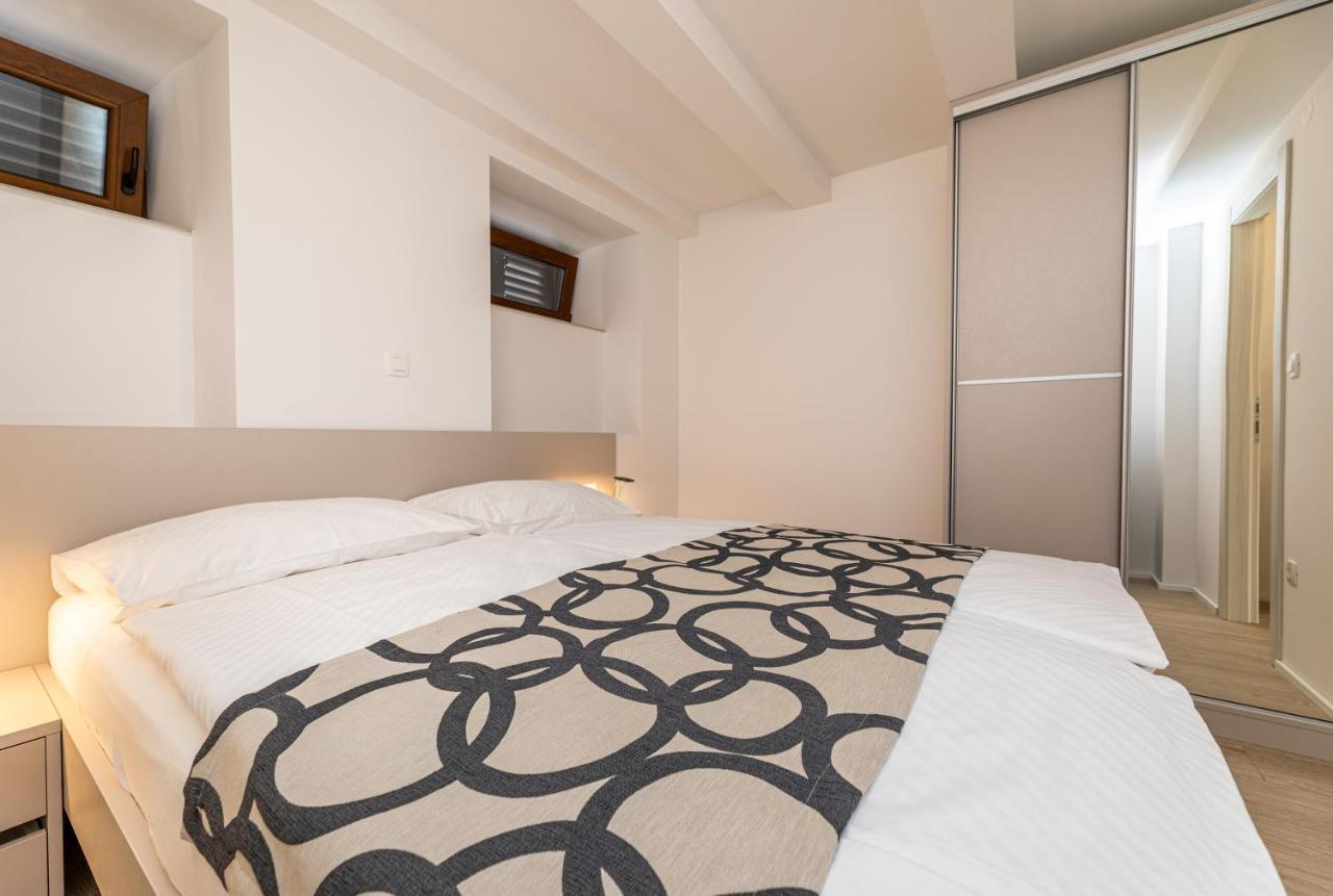 Apartments Crnekovic III Baška Exterior foto