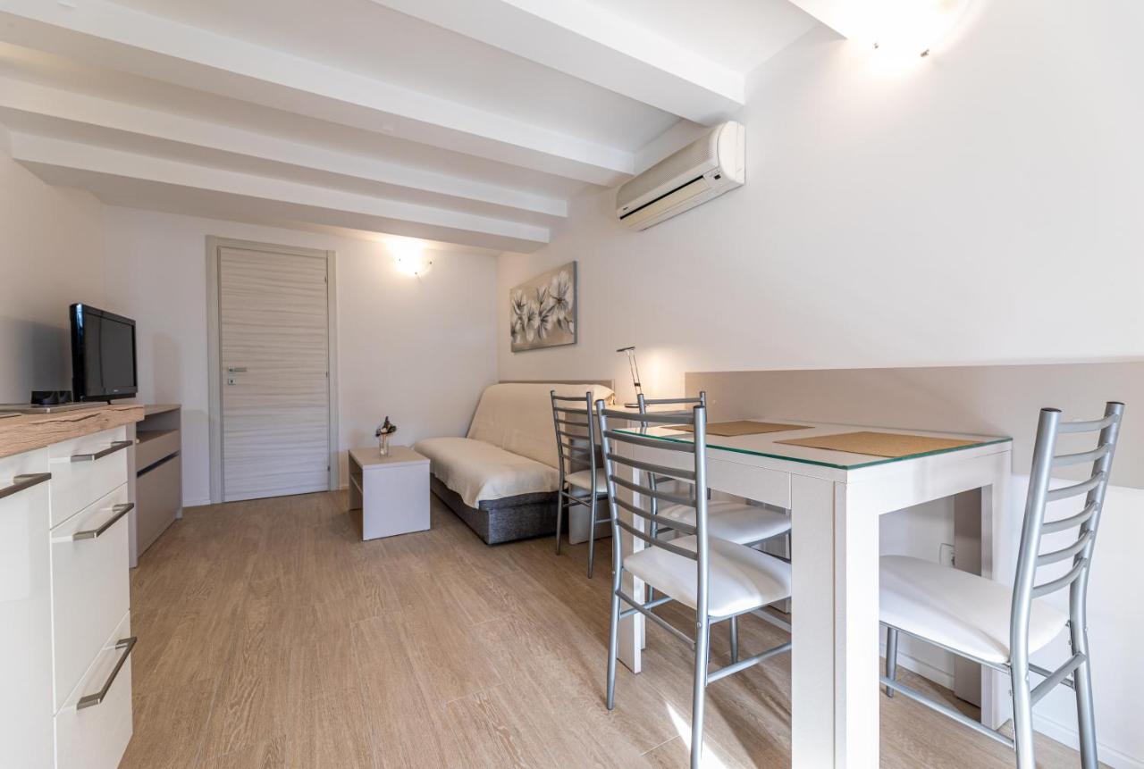 Apartments Crnekovic III Baška Exterior foto