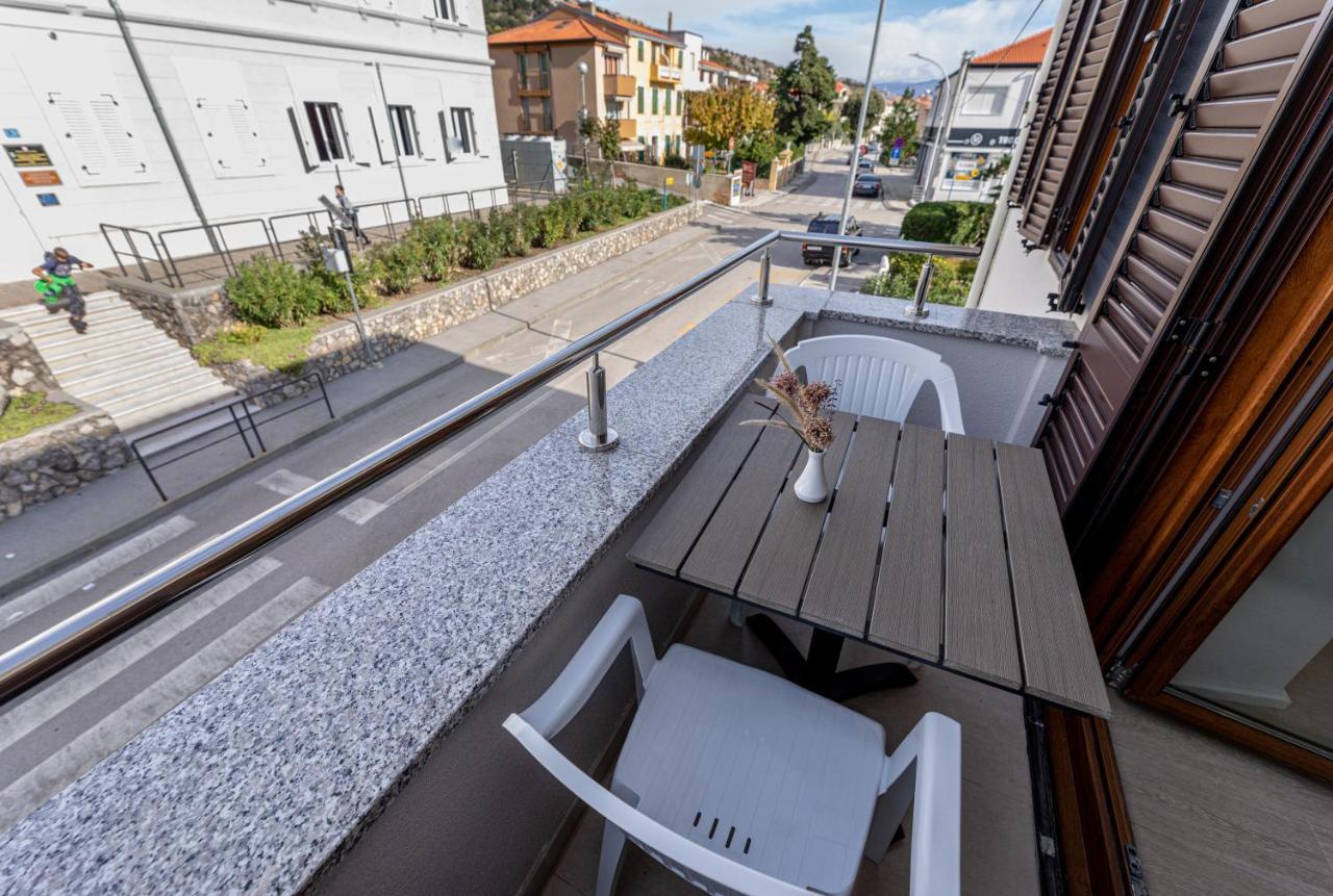 Apartments Crnekovic III Baška Exterior foto