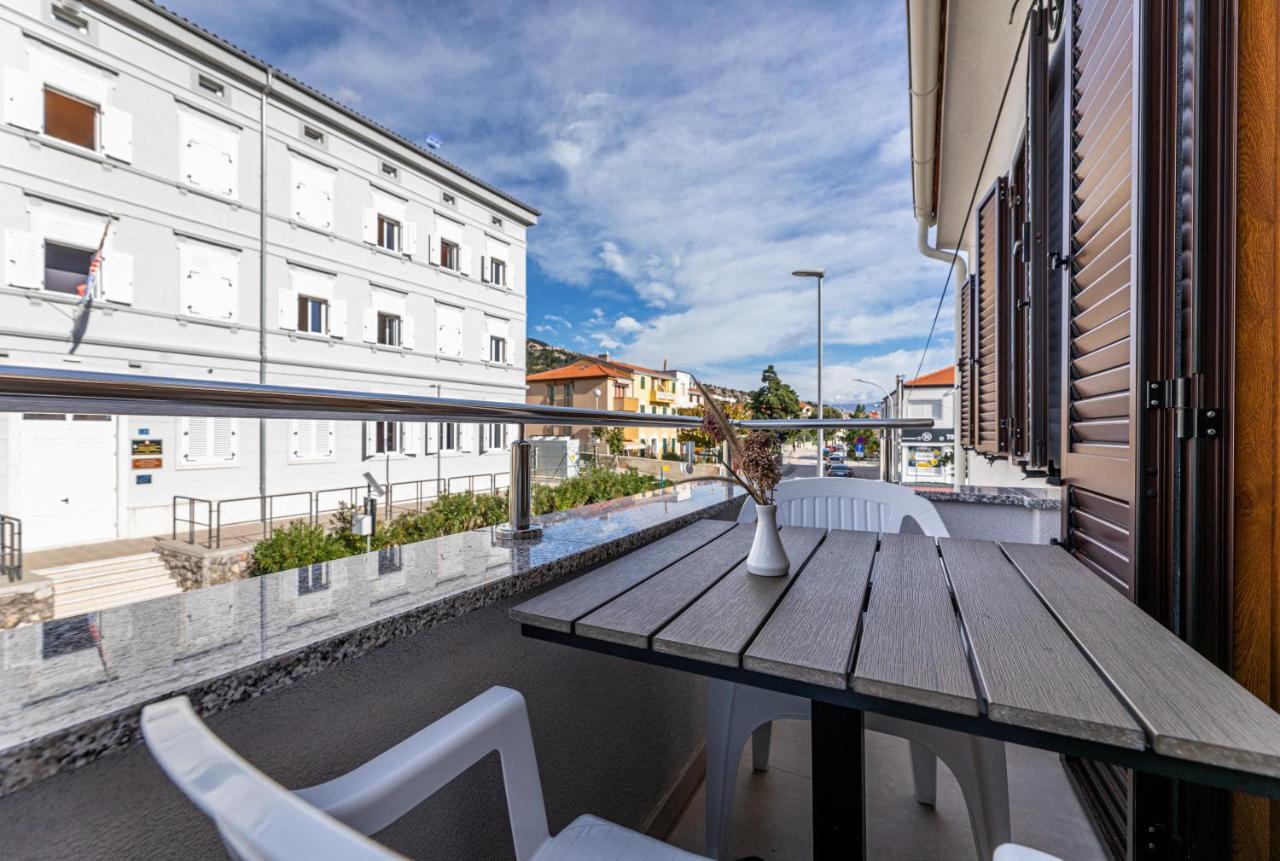 Apartments Crnekovic III Baška Exterior foto