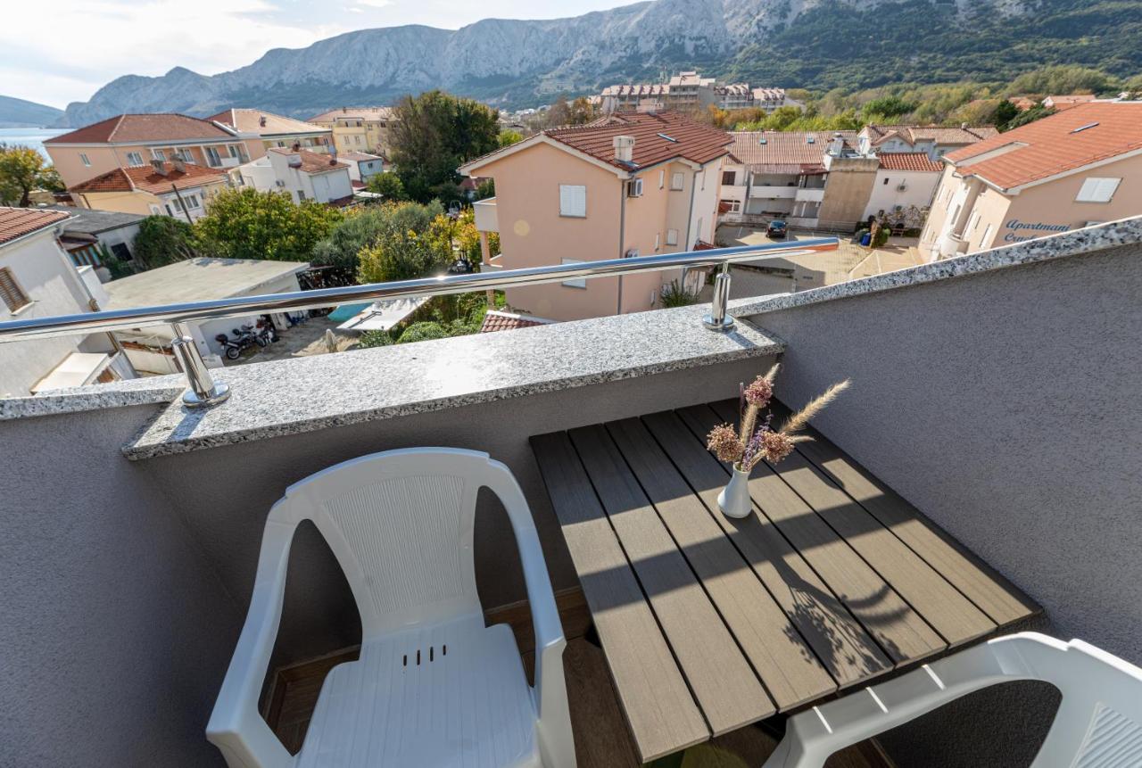 Apartments Crnekovic III Baška Exterior foto